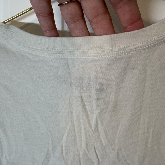 Eastern Mountain Sports 100% organic cotton tee. - Picture 3 of 3